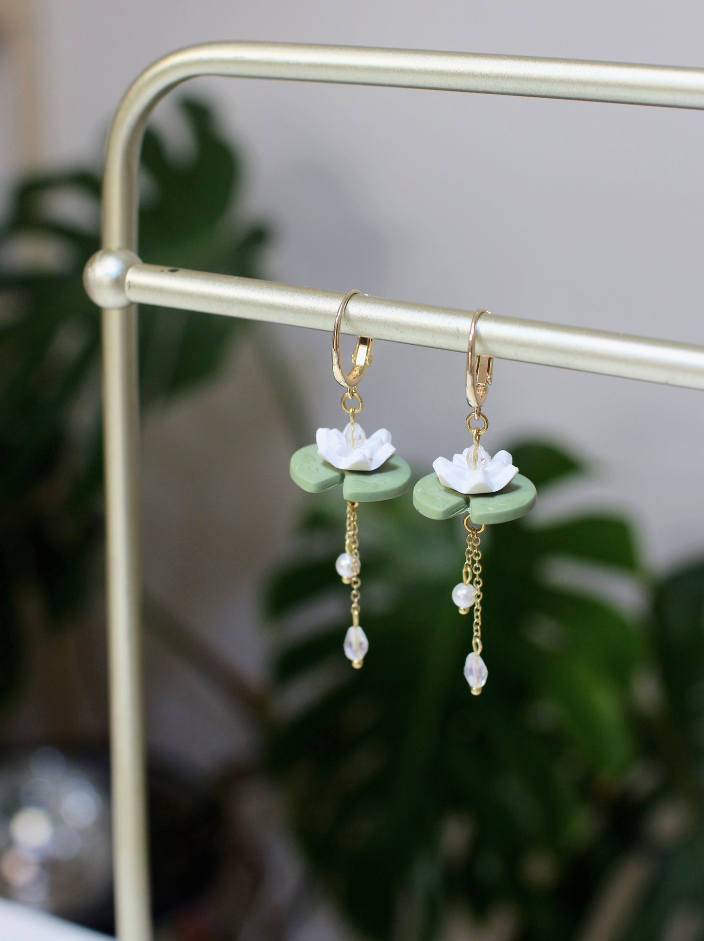 Waterlily Droplet Earrings