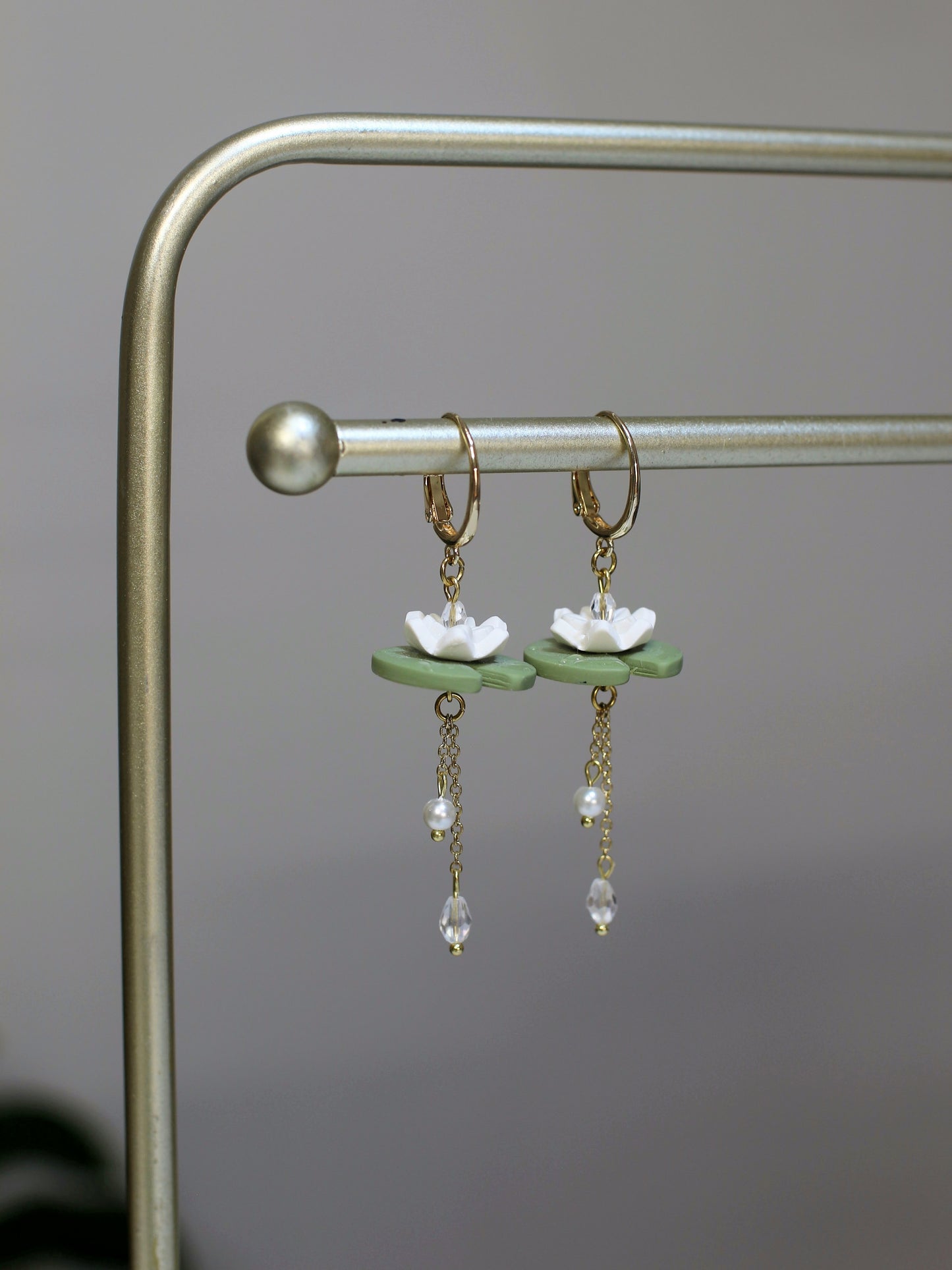 Waterlily Droplet Earrings