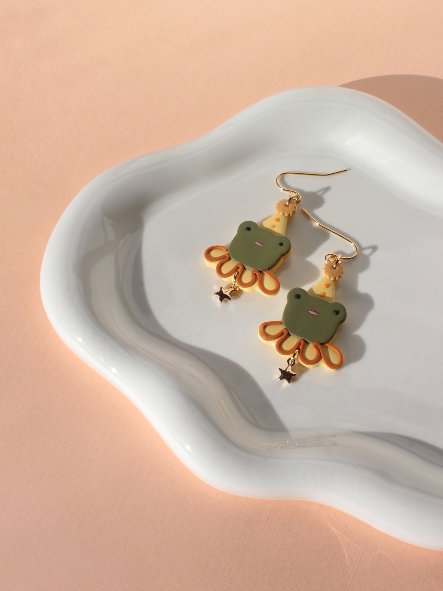 Clown Critters - Frog Earrings