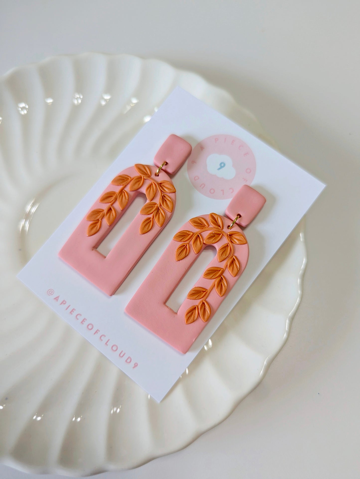 Toque de Rosa - Statement Earrings