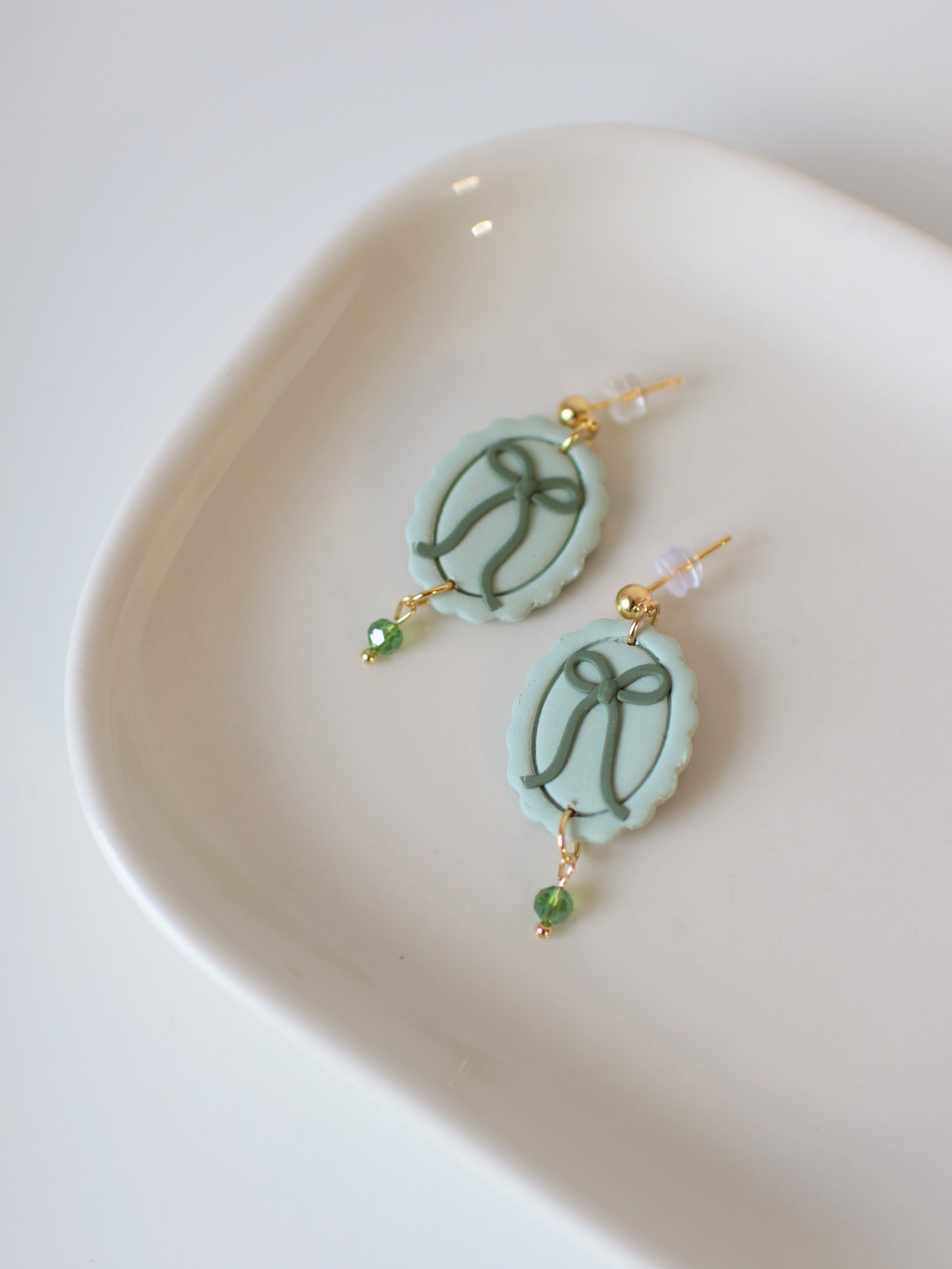 Green Jolly Droplets - Bow Earrings