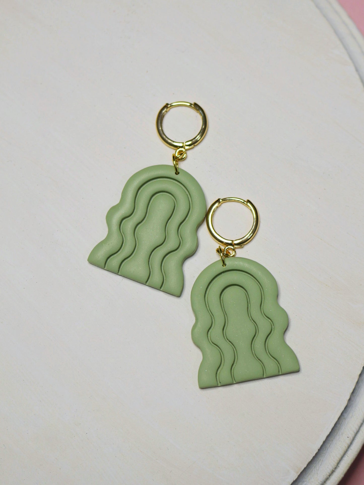 Groovy Vibes - Statement Arch Earrings